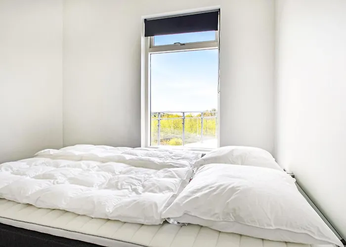 بيت للعطل Three-bedroom In